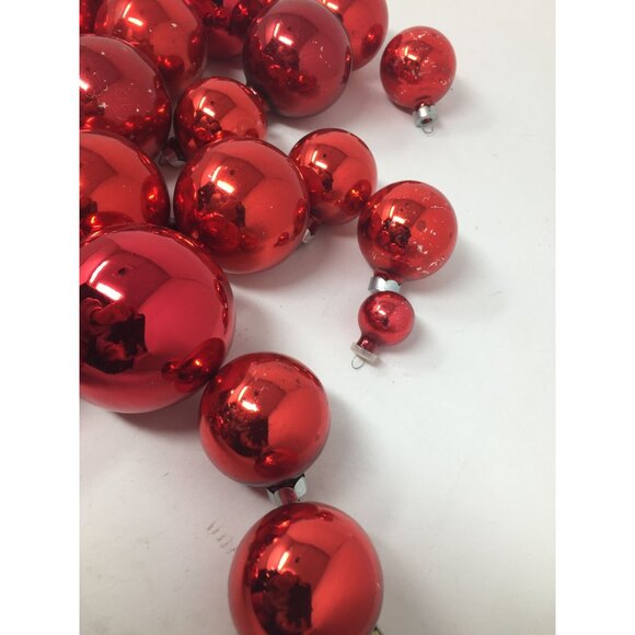 33 Red Shiny Christmas Tree Ornaments - Picture 4 of 13